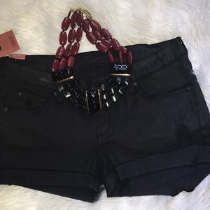 James Jeans Black Shorty Vintage Jeather